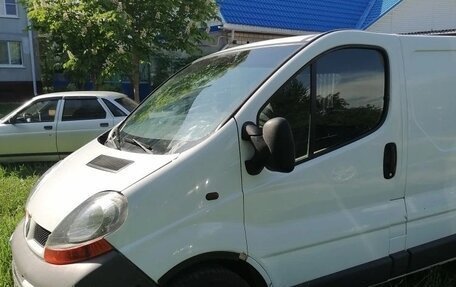 Renault Trafic, 2004 год, 1 000 000 рублей, 6 фотография