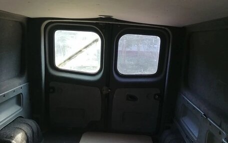 Renault Trafic, 2004 год, 1 000 000 рублей, 7 фотография