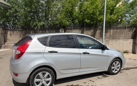 Hyundai Solaris II рестайлинг, 2012 год, 750 000 рублей, 3 фотография
