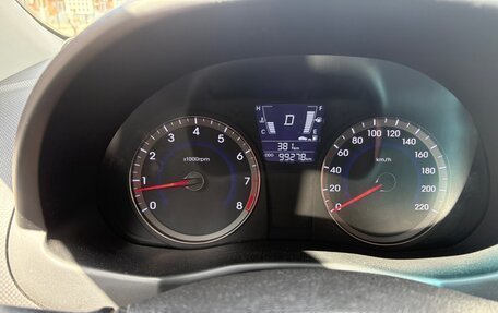 Hyundai Solaris II рестайлинг, 2012 год, 750 000 рублей, 8 фотография