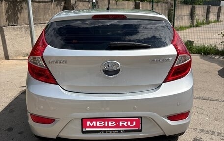 Hyundai Solaris II рестайлинг, 2012 год, 750 000 рублей, 2 фотография