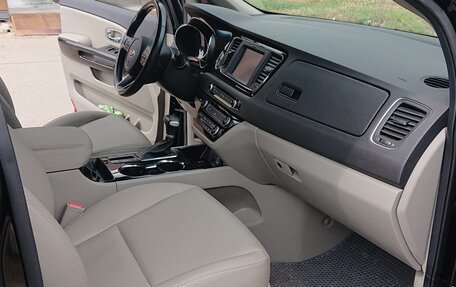 KIA Carnival III, 2019 год, 2 800 000 рублей, 9 фотография