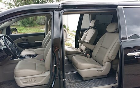 KIA Carnival III, 2019 год, 2 800 000 рублей, 13 фотография