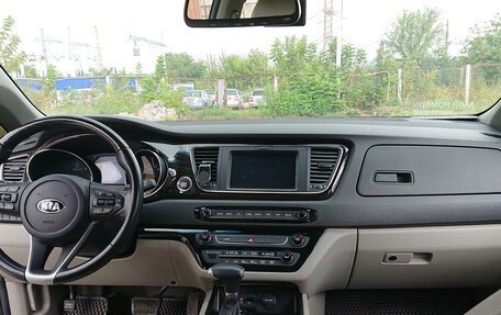 KIA Carnival III, 2019 год, 2 800 000 рублей, 17 фотография