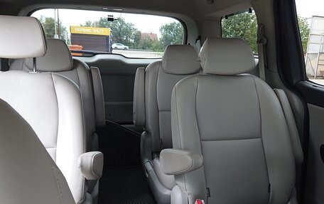 KIA Carnival III, 2019 год, 2 800 000 рублей, 12 фотография