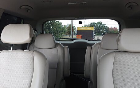 KIA Carnival III, 2019 год, 2 800 000 рублей, 20 фотография