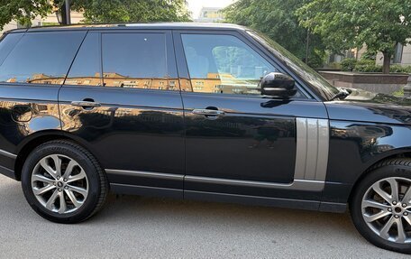 Land Rover Range Rover IV рестайлинг, 2014 год, 3 600 000 рублей, 4 фотография