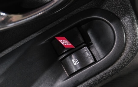 Nissan Terrano III, 2015 год, 1 329 000 рублей, 25 фотография
