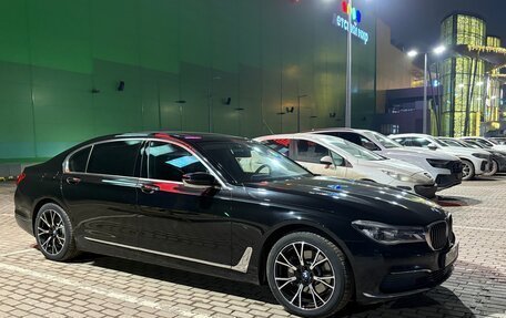 BMW 7 серия, 2015 год, 3 300 000 рублей, 2 фотография