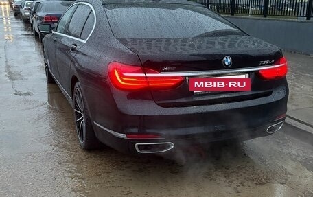 BMW 7 серия, 2015 год, 3 300 000 рублей, 3 фотография