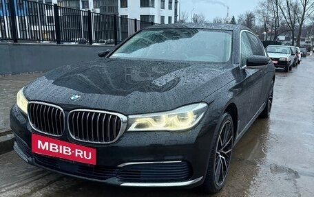 BMW 7 серия, 2015 год, 3 300 000 рублей, 5 фотография