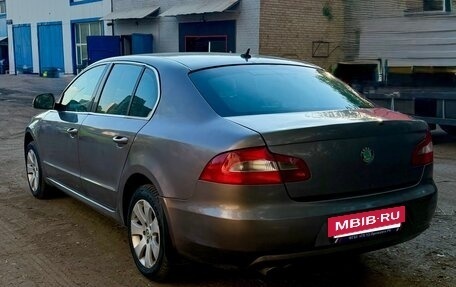 Skoda Superb III рестайлинг, 2010 год, 870 000 рублей, 5 фотография