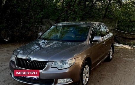 Skoda Superb III рестайлинг, 2010 год, 870 000 рублей, 2 фотография