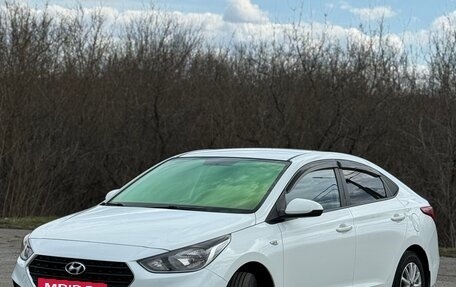 Hyundai Solaris II рестайлинг, 2017 год, 980 000 рублей, 5 фотография