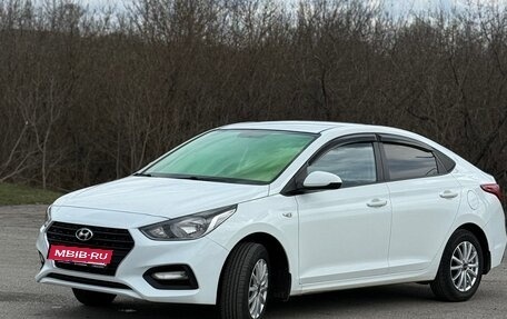 Hyundai Solaris II рестайлинг, 2017 год, 980 000 рублей, 8 фотография