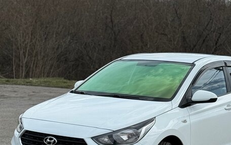 Hyundai Solaris II рестайлинг, 2017 год, 980 000 рублей, 6 фотография