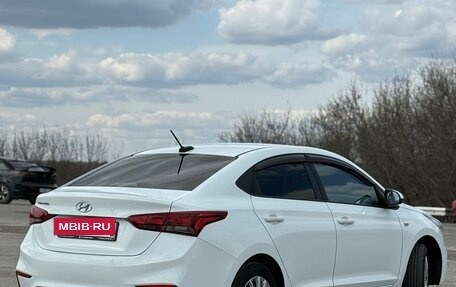Hyundai Solaris II рестайлинг, 2017 год, 980 000 рублей, 12 фотография