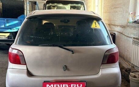 Toyota Vitz, 1999 год, 310 000 рублей, 7 фотография