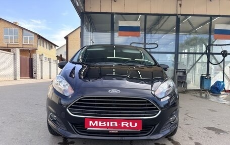 Ford Fiesta, 2015 год, 800 000 рублей, 2 фотография
