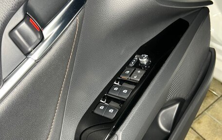 Toyota Camry, 2019 год, 2 750 000 рублей, 7 фотография