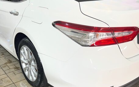 Toyota Camry, 2019 год, 2 750 000 рублей, 3 фотография