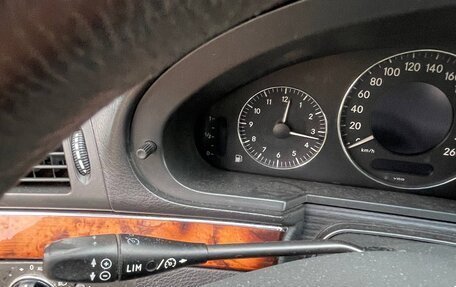 Mercedes-Benz E-Класс, 2004 год, 500 000 рублей, 15 фотография