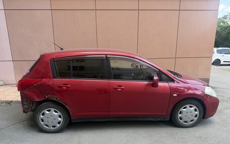 Nissan Tiida, 2004 год, 270 000 рублей, 2 фотография