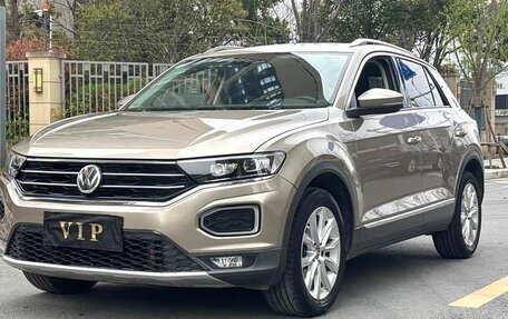 Volkswagen T-Roc I, 2021 год, 1 250 000 рублей, 3 фотография