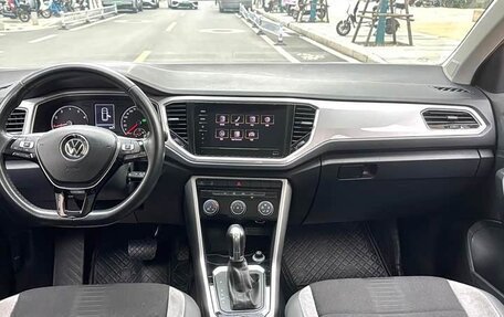 Volkswagen T-Roc I, 2021 год, 1 250 000 рублей, 5 фотография