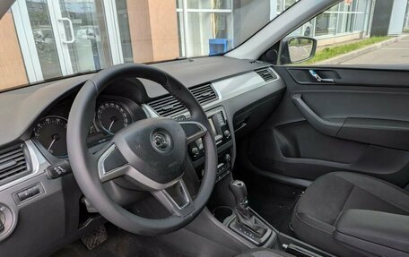 Skoda Rapid I, 2016 год, 990 000 рублей, 8 фотография