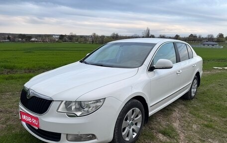 Skoda Superb III рестайлинг, 2012 год, 1 385 000 рублей, 1 фотография