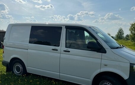 Volkswagen Transporter T5 рестайлинг, 2012 год, 1 450 000 рублей, 2 фотография