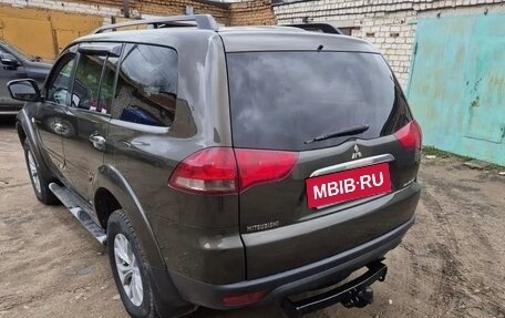 Mitsubishi Pajero Sport II рестайлинг, 2014 год, 1 900 000 рублей, 2 фотография