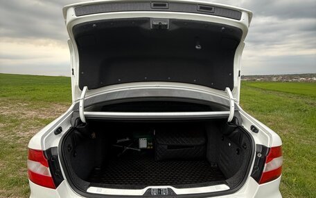 Skoda Superb III рестайлинг, 2012 год, 1 385 000 рублей, 3 фотография