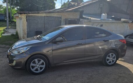 Hyundai Solaris II рестайлинг, 2013 год, 700 000 рублей, 3 фотография