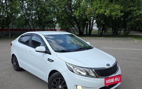 KIA Rio III рестайлинг, 2012 год, 600 000 рублей, 3 фотография