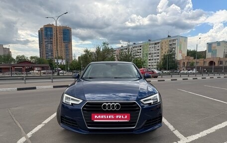 Audi A4, 2018 год, 2 200 000 рублей, 3 фотография