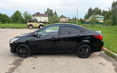 Hyundai Solaris II рестайлинг, 2016 год, 950 000 рублей, 3 фотография