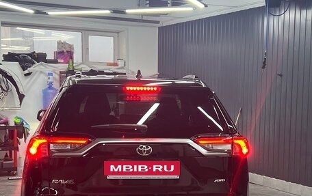 Toyota RAV4, 2020 год, 3 000 000 рублей, 8 фотография