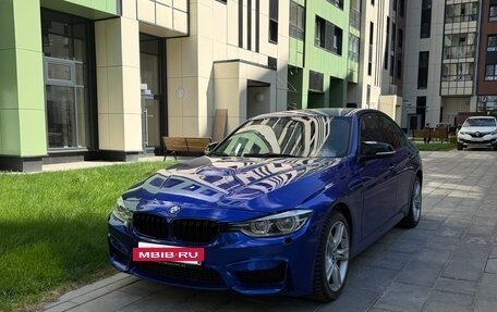 BMW 3 серия, 2018 год, 2 400 000 рублей, 2 фотография