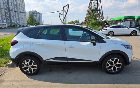 Renault Kaptur I рестайлинг, 2019 год, 1 490 000 рублей, 8 фотография
