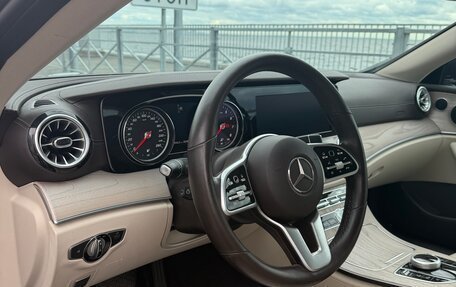 Mercedes-Benz E-Класс, 2019 год, 3 800 000 рублей, 8 фотография