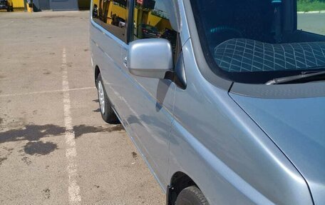 Honda Stepwgn II рестайлинг, 2002 год, 750 000 рублей, 14 фотография