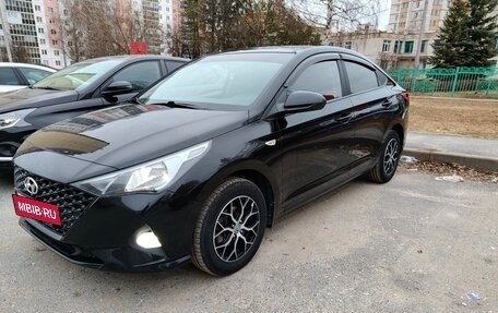 Hyundai Solaris II рестайлинг, 2021 год, 1 850 000 рублей, 6 фотография