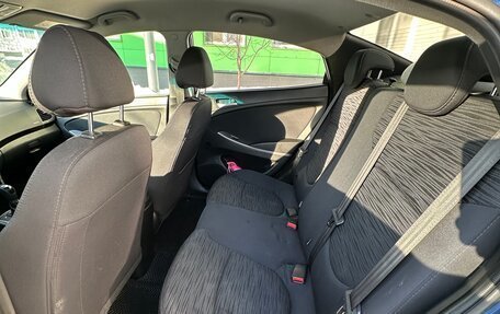 Hyundai Solaris II рестайлинг, 2015 год, 720 000 рублей, 19 фотография