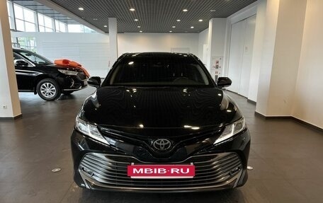 Toyota Camry, 2019 год, 2 750 000 рублей, 15 фотография