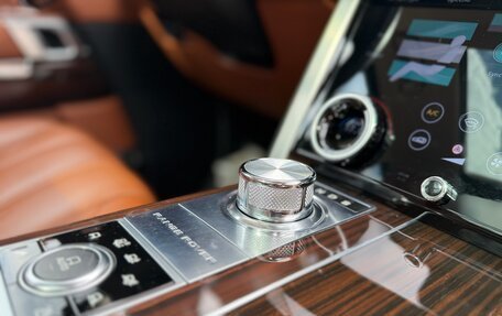 Land Rover Range Rover IV рестайлинг, 2014 год, 4 885 000 рублей, 34 фотография