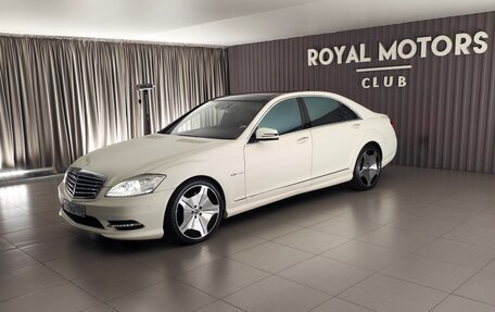 Mercedes-Benz S-Класс, 2011 год, 2 700 000 рублей, 5 фотография