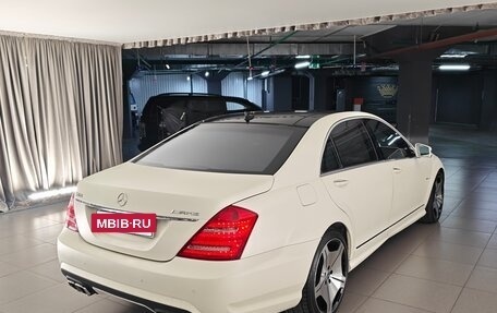 Mercedes-Benz S-Класс, 2011 год, 2 700 000 рублей, 3 фотография