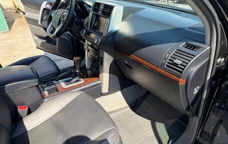 Toyota Land Cruiser Prado 150 рестайлинг 2, 2012 год, 2 600 000 рублей, 10 фотография